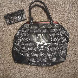 Stylish Black Handbag with Skull Design